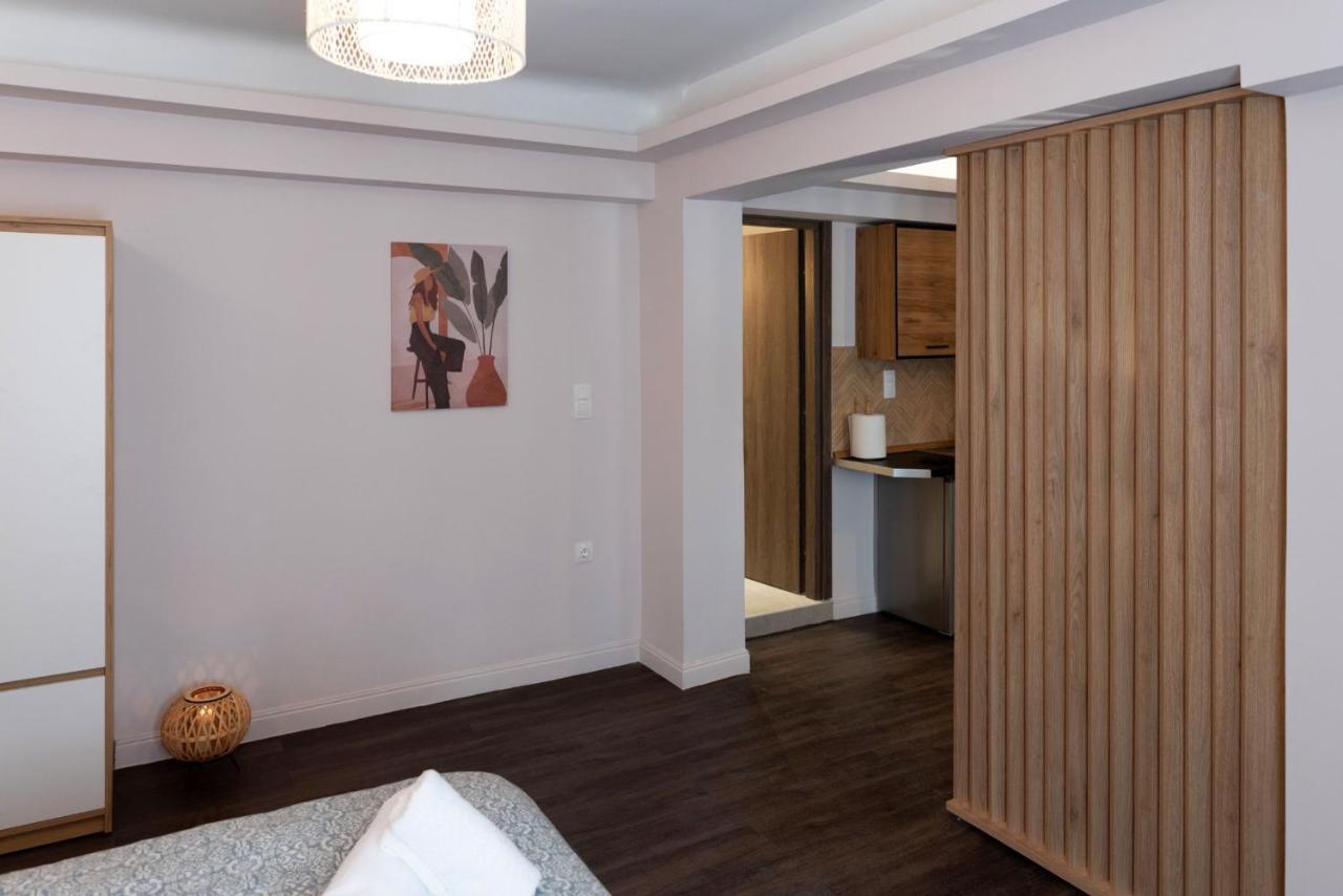 Niki Athens Suites - Cosy Suite In The Historical Center Of Athena Bagian luar foto