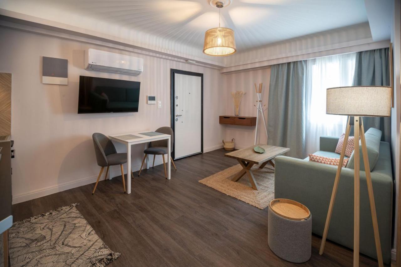 Niki Athens Suites - Cosy Suite In The Historical Center Of Athena Bagian luar foto