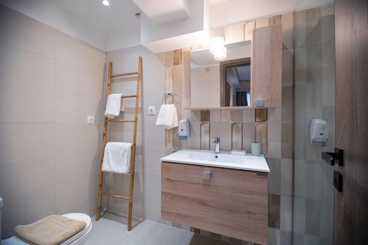 Niki Athens Suites - Cosy Suite In The Historical Center Of Athena Bagian luar foto